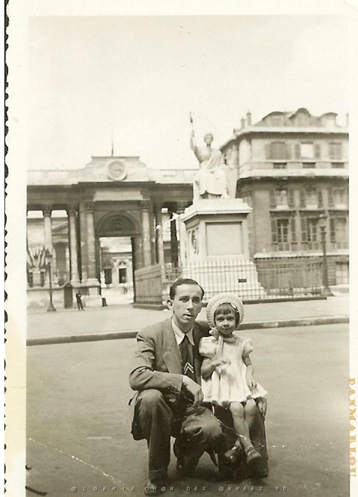 FAMILLE 007 FRANCE 1950 1 ERE VACANCES EN FRANCE.jpg